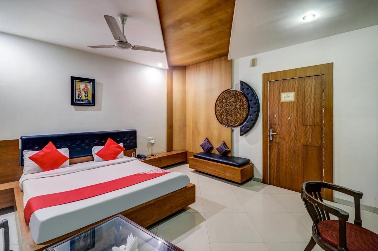 Durg Oyo 61861 Hotel Dream Palace מראה חיצוני תמונה